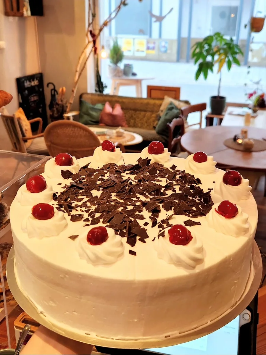 Schwarzwälder-Kirsch-Torte